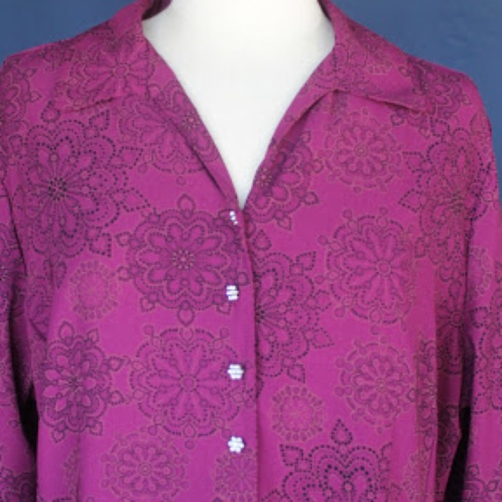 Covington 16-18W long sleeve button down blouse